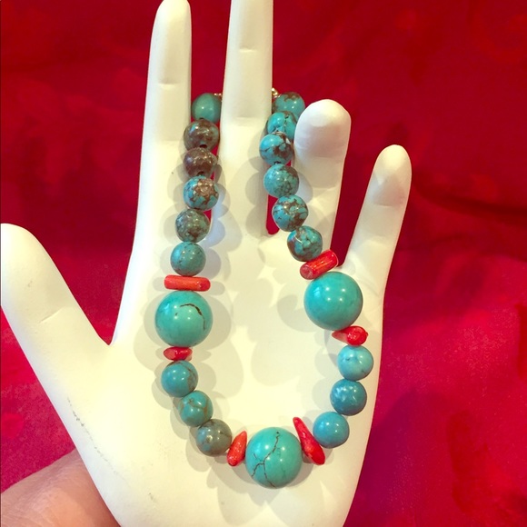 Bracelet - Picture 1 of 3